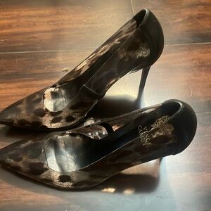 Vince Camuto Transparent Anessta Pumps